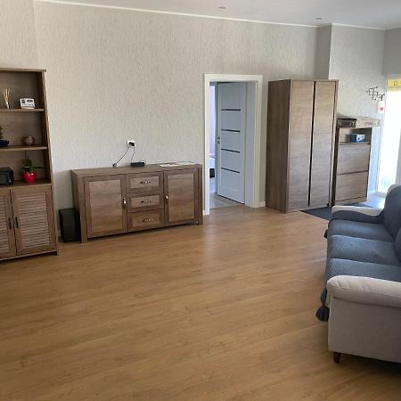 Appartamento Battonya Esterno foto