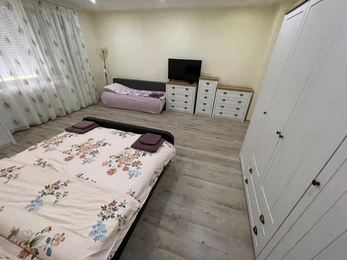 Appartamento Battonya Esterno foto